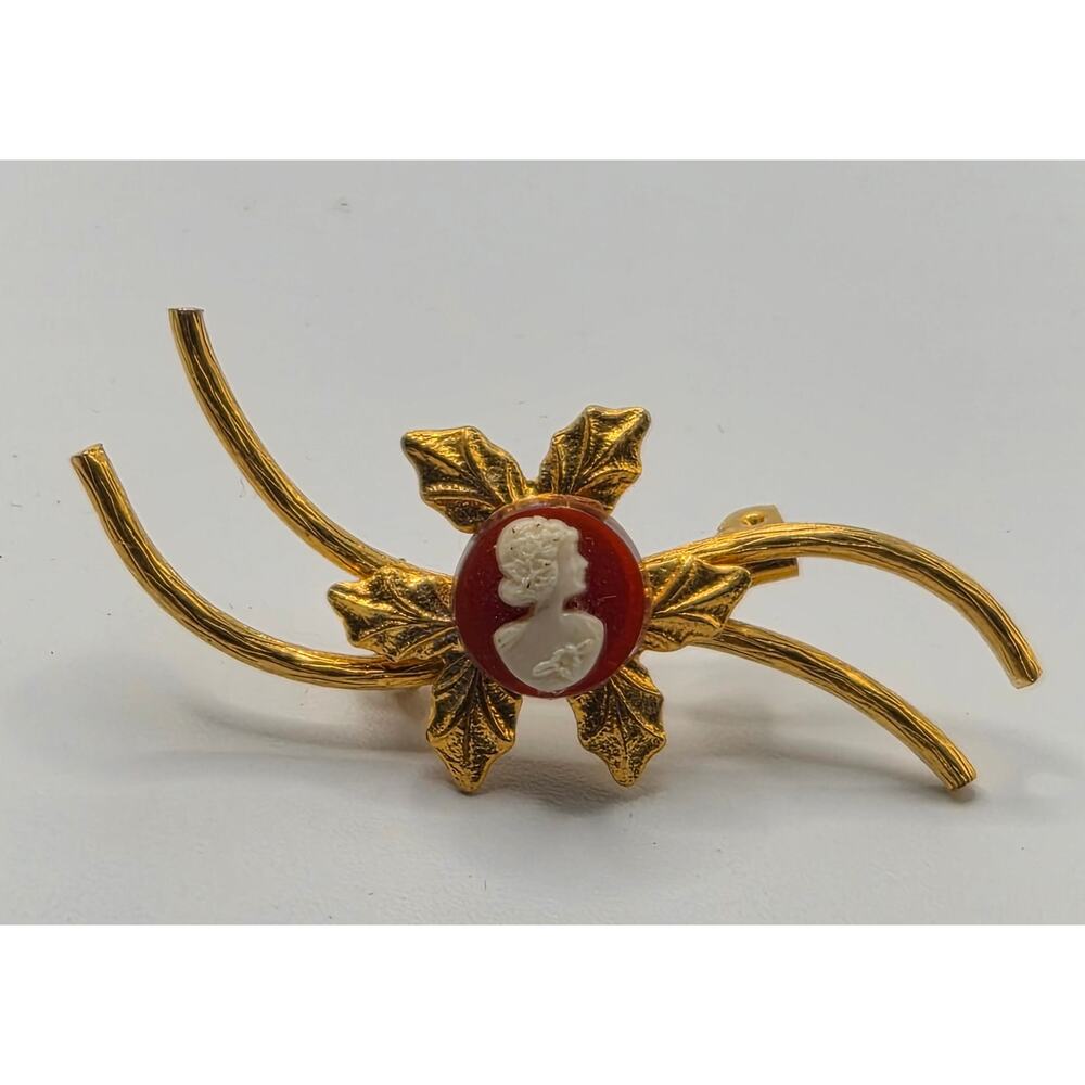 Vintage Cameo Brooch Red Oval Leaf Spray Gold Tone Pin